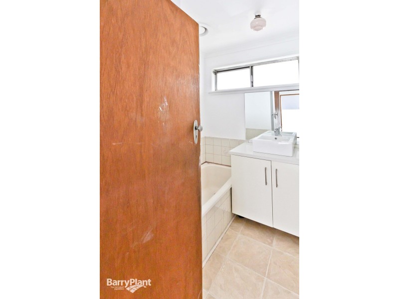 24 Bracknell Street, Keysborough VIC 3173