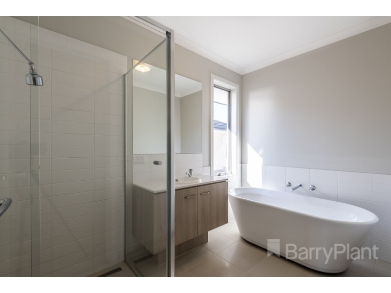 7 Petunia Drive, Keysborough VIC 3173