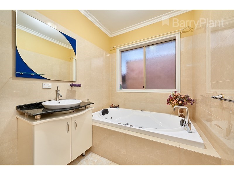 74 Leonard Avenue, Noble Park VIC 3174