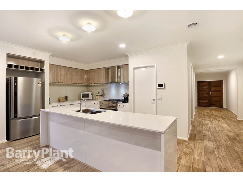 202 Clarendon Drive, Keysborough VIC 3173