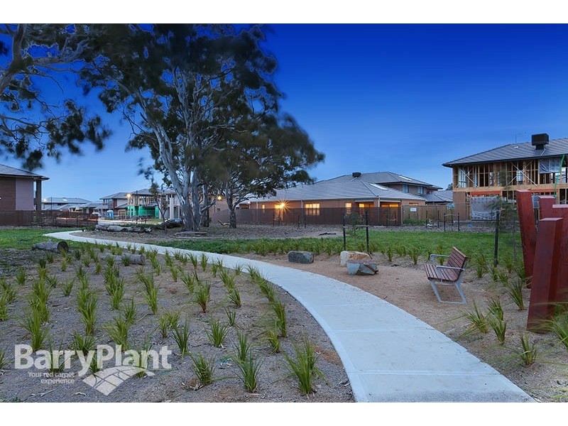 202 Clarendon Drive, Keysborough VIC 3173