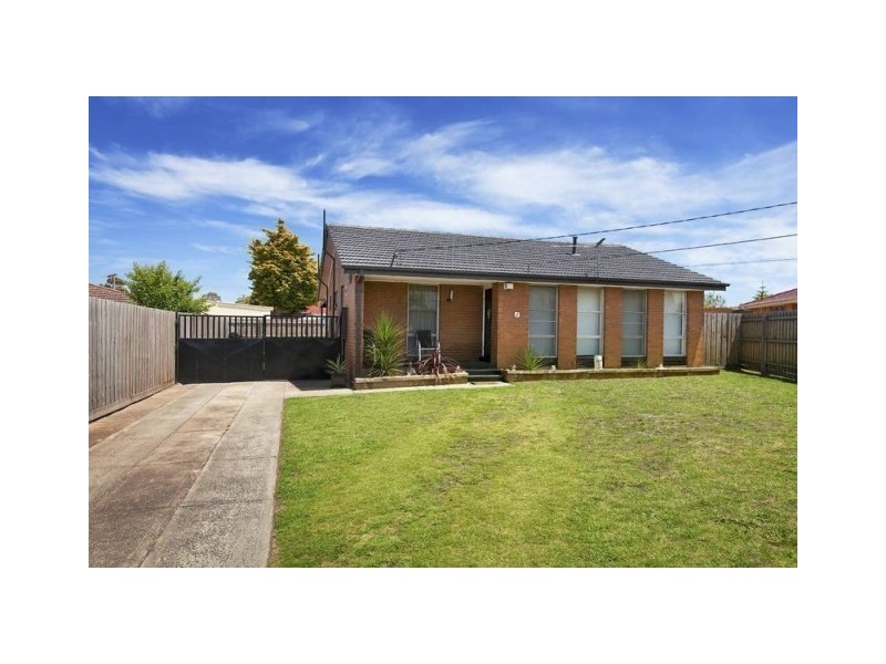 1 Harlow Court, Keysborough VIC 3173