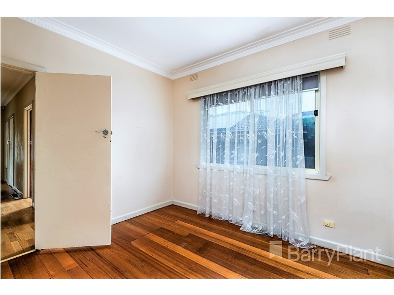 10 Dunblane Road, Noble Park VIC 3174