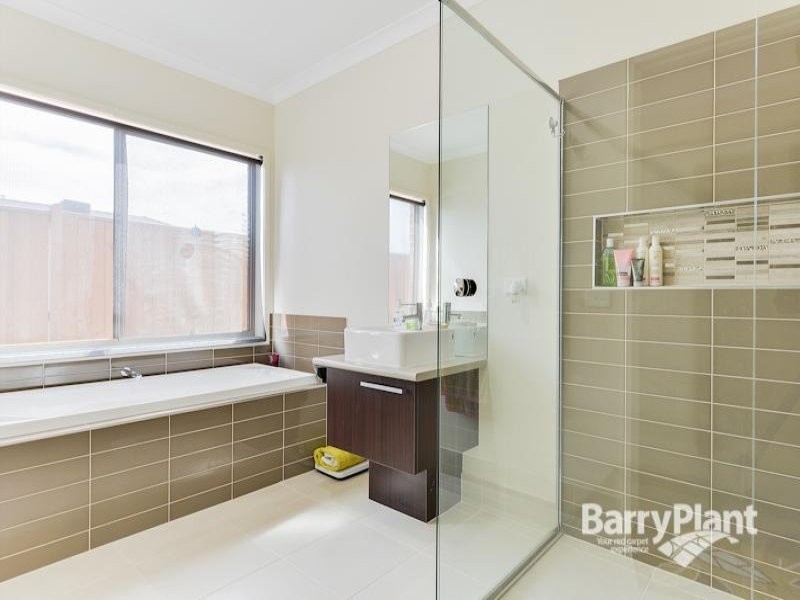 42 Newburgh Street, Keysborough VIC 3173