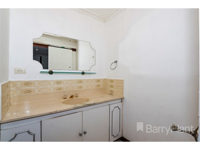 10 Avon Court, Dandenong North VIC 3175