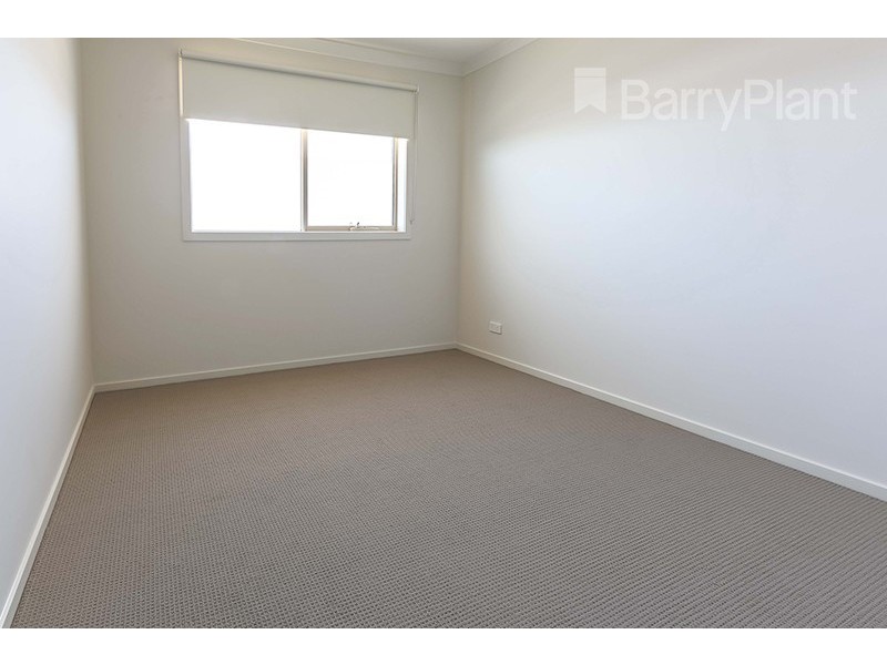 8 Weatherall Way, Keysborough VIC 3173