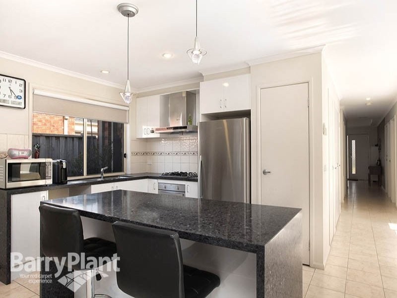 6 Westbrook Drive, Keysborough VIC 3173