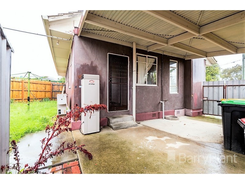 1/12 Fisher Crescent, Dandenong North VIC 3175