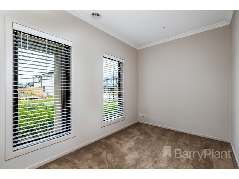 9 Fernleaf Avenue, Keysborough VIC 3173