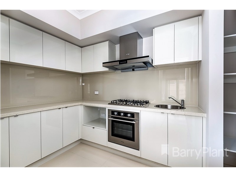 9 Fernleaf Avenue, Keysborough VIC 3173