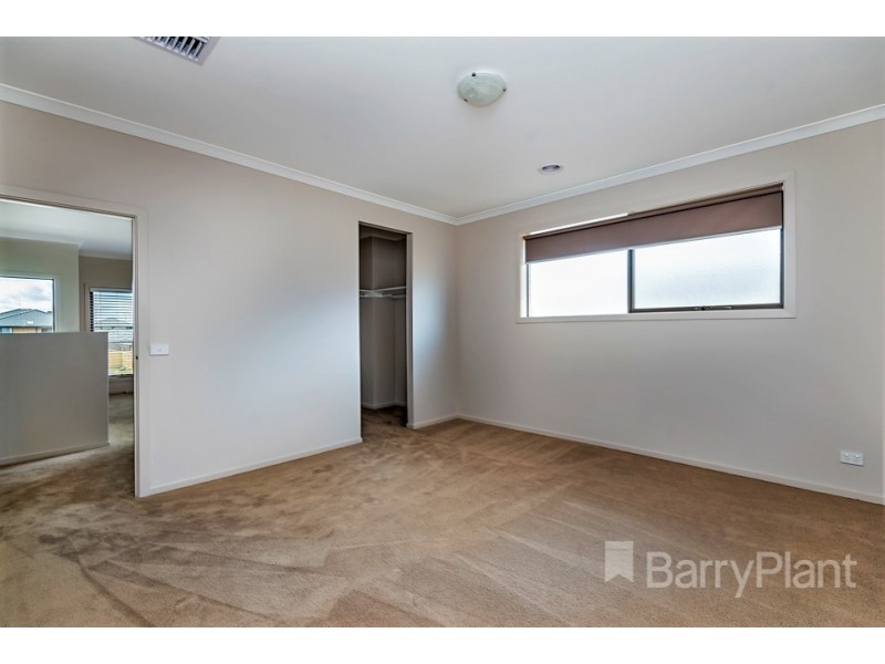 9 Fernleaf Avenue, Keysborough VIC 3173