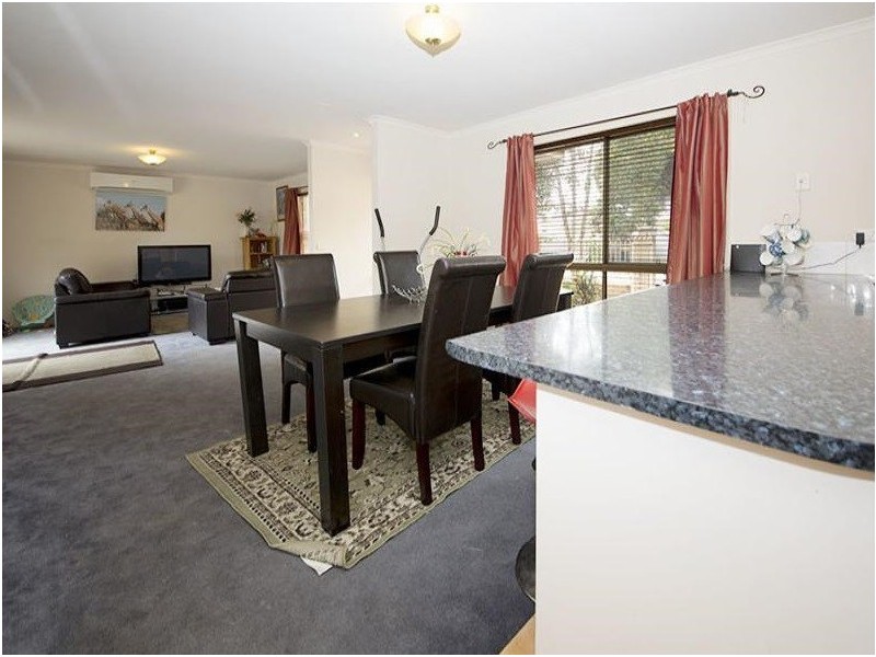 1/2 Ardgower Road, Noble Park VIC 3174