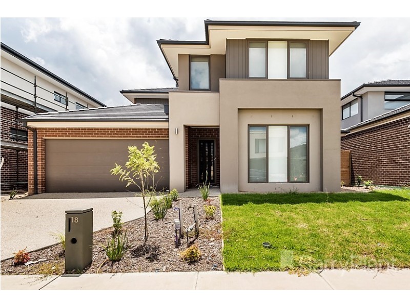 18 Woodland Ave, Keysborough VIC 3173