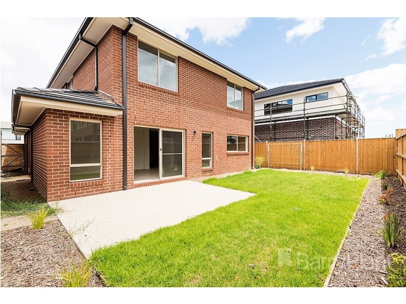 18 Woodland Ave, Keysborough VIC 3173