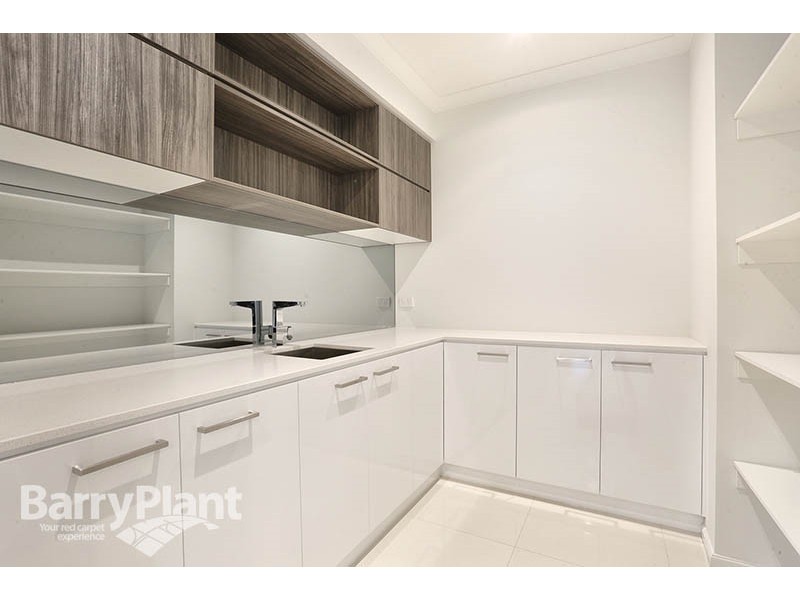 27 Trebilco Avenue, Keysborough VIC 3173