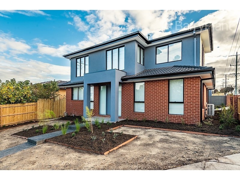 98 Heyington Cres, Noble Park North VIC 3174