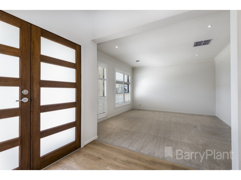 21 Snowdrop Drive, Keysborough VIC 3173