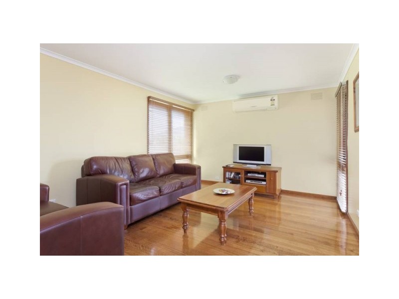 4 Yallambee Crt, Dandenong North VIC 3175