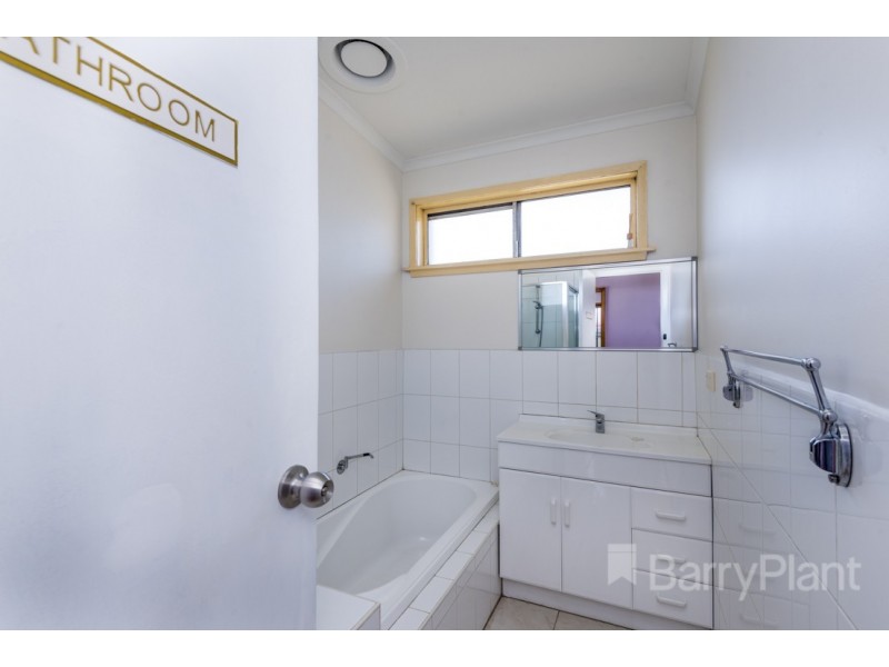 5 Bracknell Street, Keysborough VIC 3173