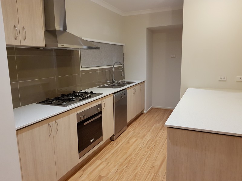 7 Lagrange Mews, Keysborough VIC 3173