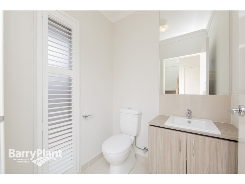 7 Lagrange Mews, Keysborough VIC 3173