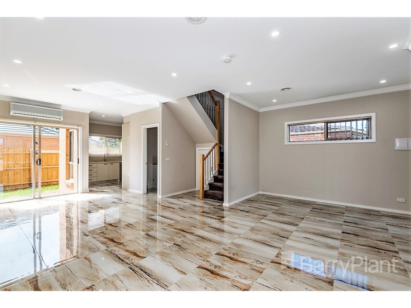 2/211 Corrigan Road, Noble Park VIC 3174