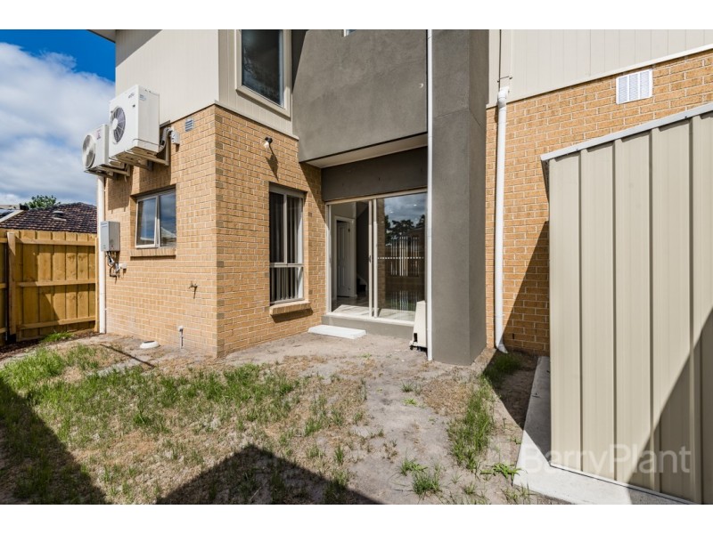 2/211 Corrigan Road, Noble Park VIC 3174