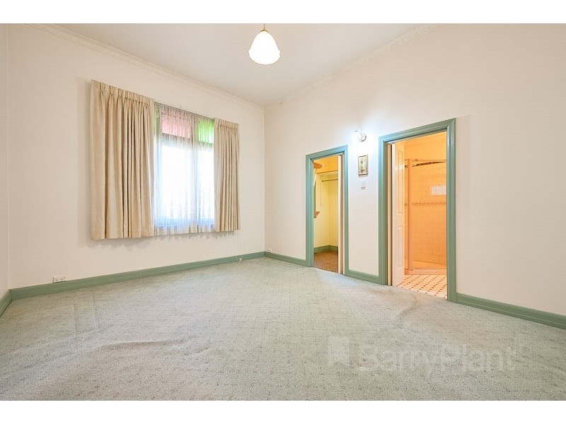 14 Mons Parade, Noble Park VIC 3174