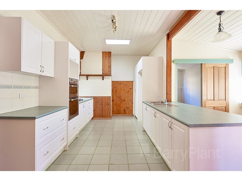 14 Mons Parade, Noble Park VIC 3174