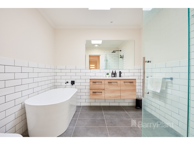 5 Thredbo Court, Dandenong North VIC 3175