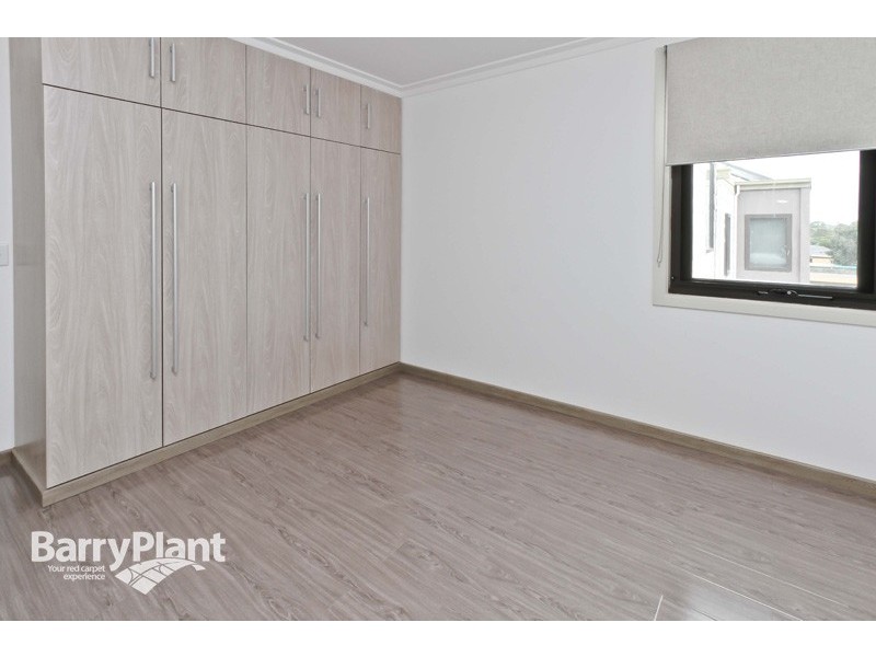 3/10 Llewellyn Place, Eumemmerring VIC 3177