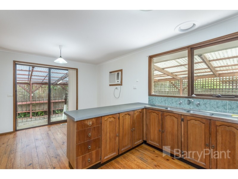 36 Whitehaven Crescent, Noble Park North VIC 3174