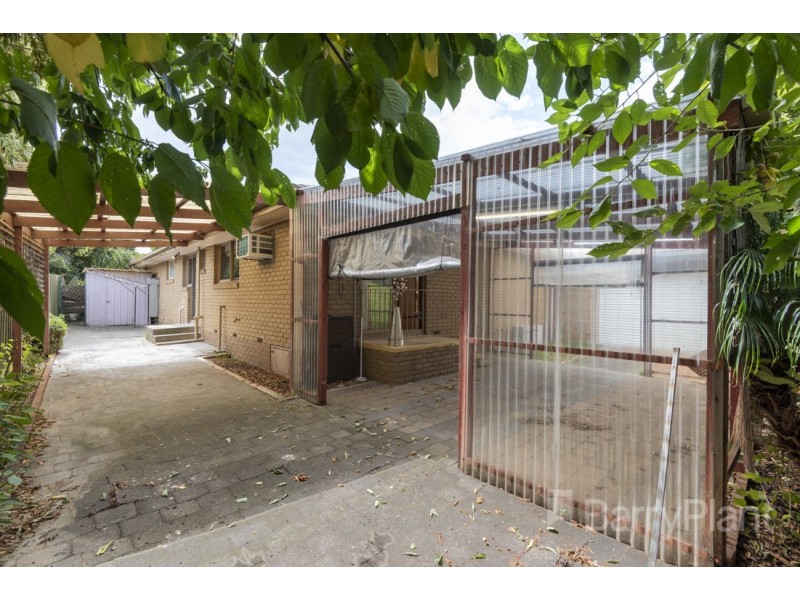 36 Whitehaven Crescent, Noble Park North VIC 3174