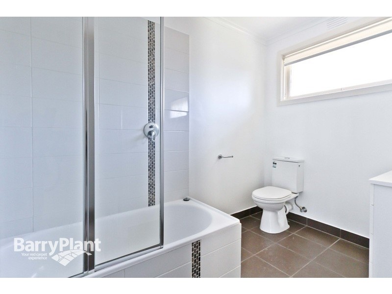 2/54 Oakes Ave, Clayton South VIC 3169