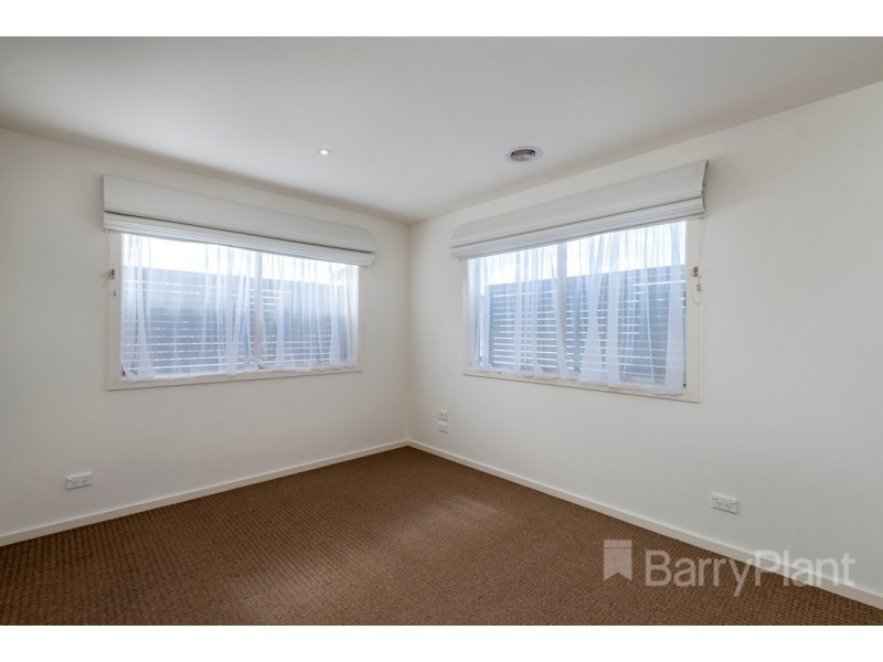 2/8A James Street, Dandenong VIC 3175