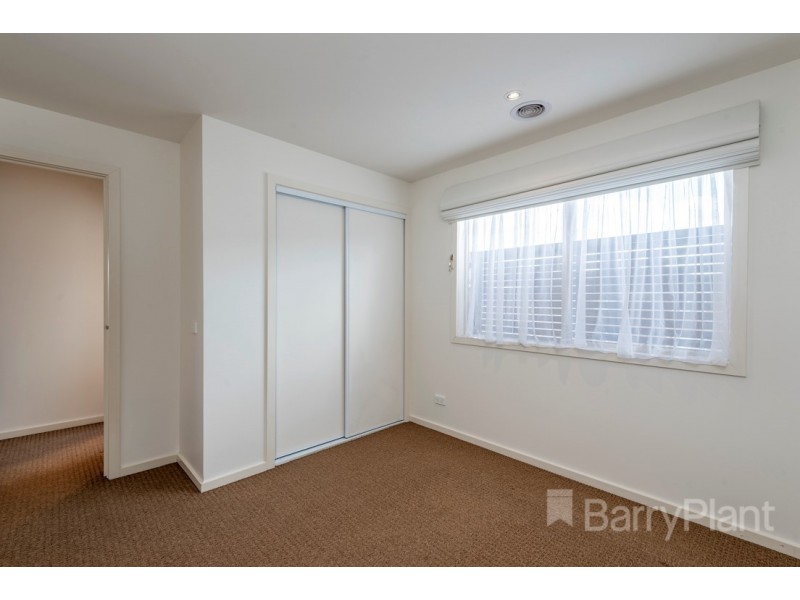 2/8A James Street, Dandenong VIC 3175