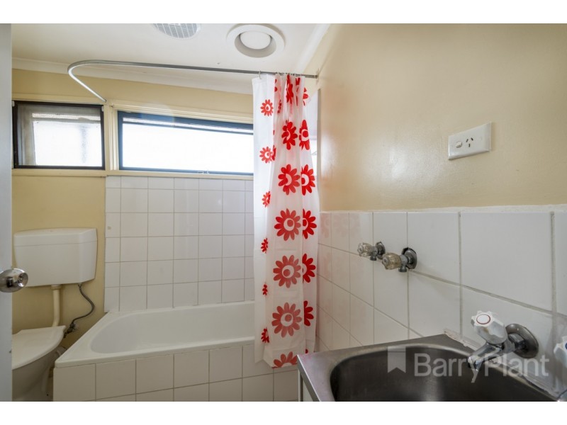 4/8 Rhoden Court, Dandenong North VIC 3175