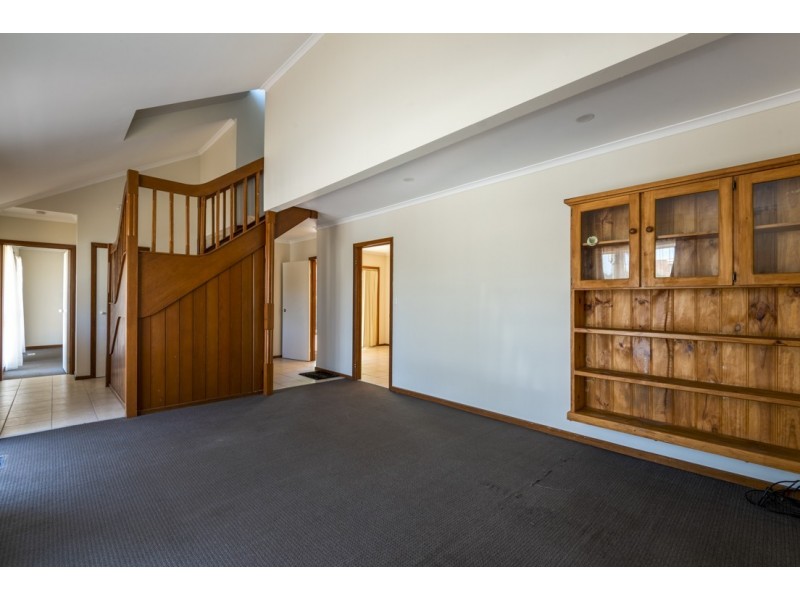 8 Weller Street, Dandenong VIC 3175