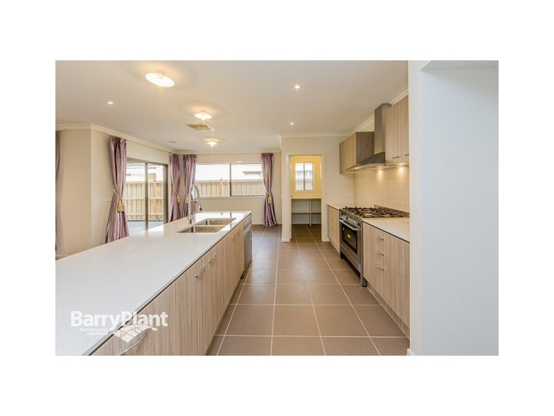 5 Glenfern Street, Keysborough VIC 3173