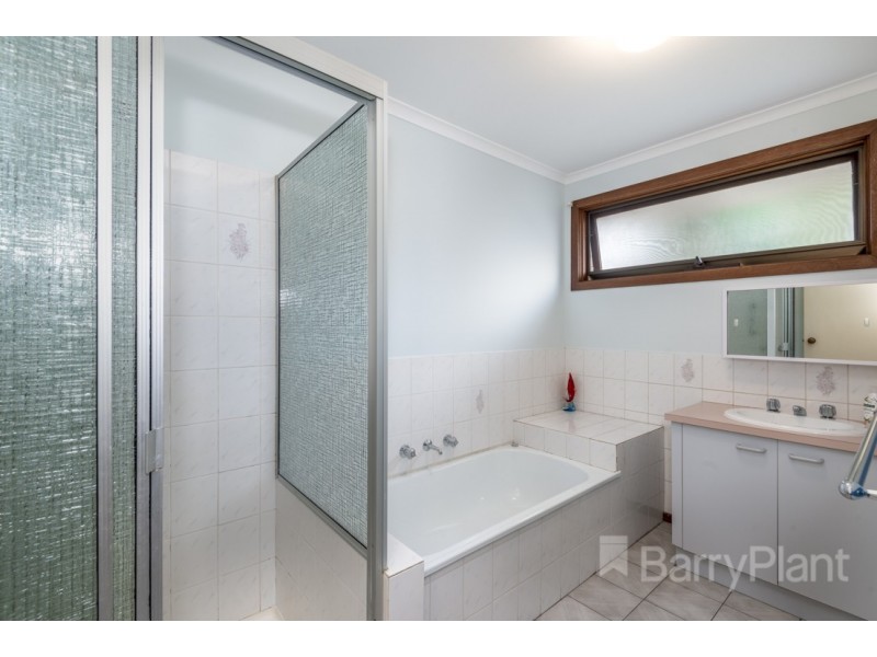 2/27 Dunblane Road, Noble Park VIC 3174
