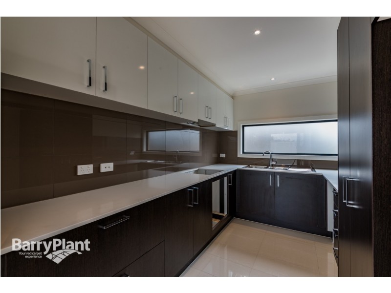 4/13 Wall Street, Noble Park VIC 3174