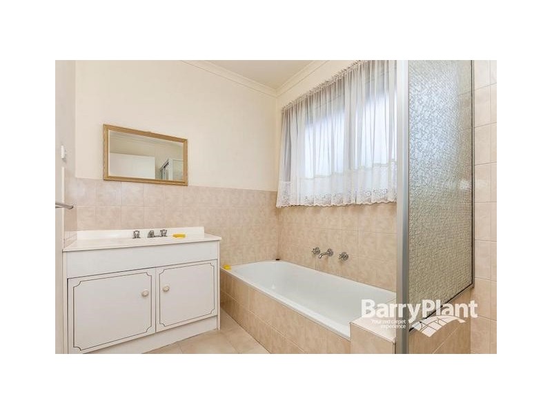 2a Stella Avenue, Noble Park VIC 3174