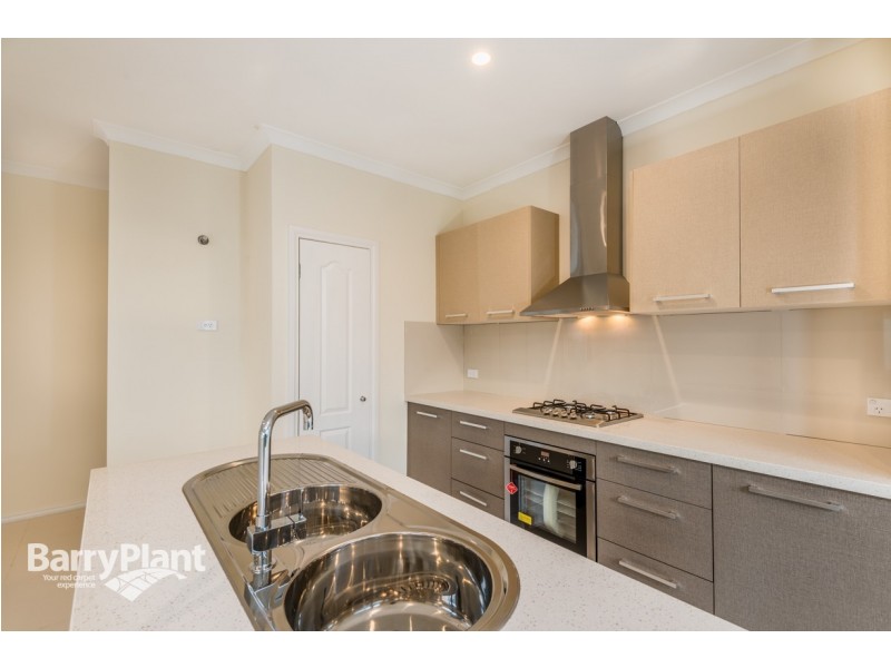 2/7 Springfield Court, Noble Park North VIC 3174