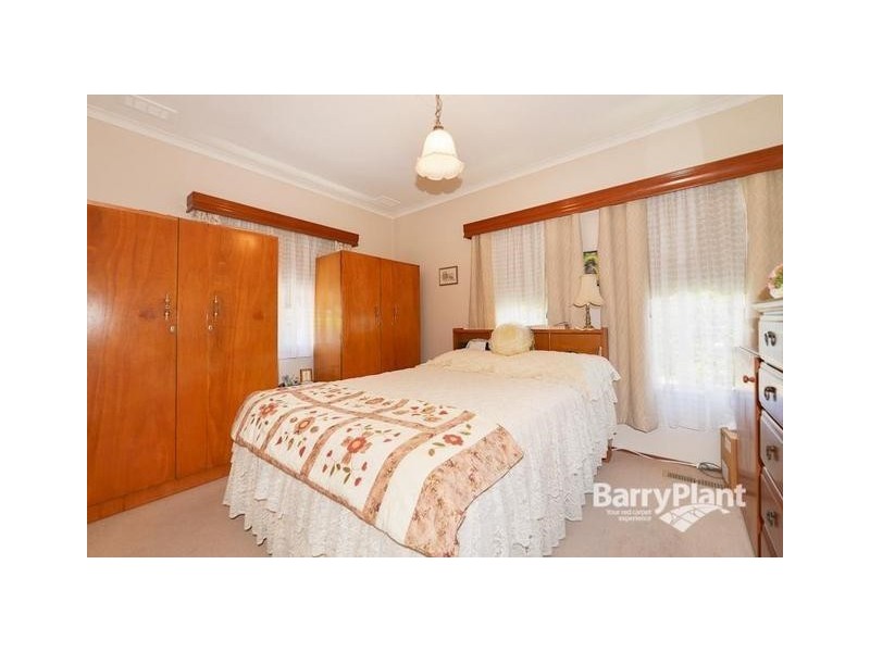 20 Hughes Crescent, Dandenong North VIC 3175