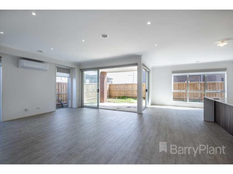 7 Pleasant Way, Keysborough VIC 3173