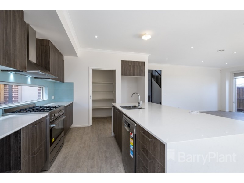 7 Pleasant Way, Keysborough VIC 3173