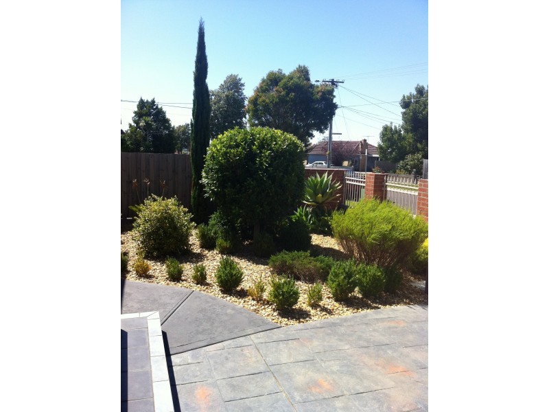 1/13 Dunvegan Cres, Dandenong VIC 3175