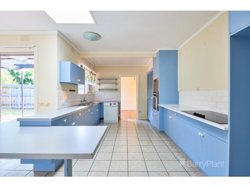 5 Oaklands Crescent, Frankston VIC 3199
