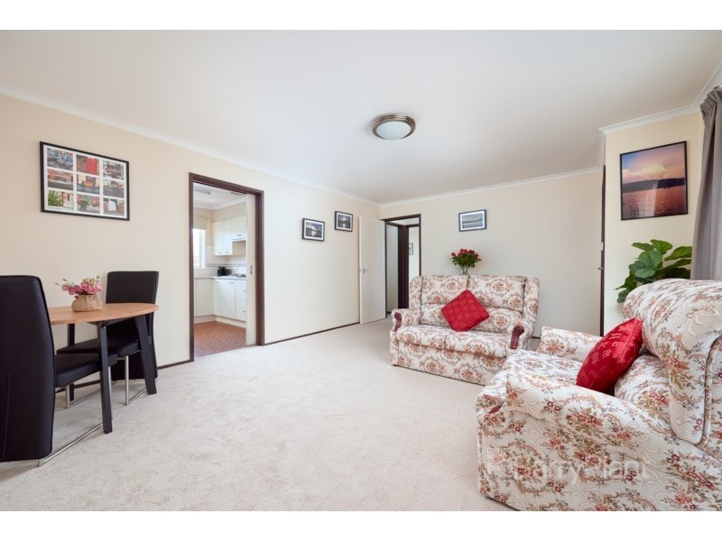 2/3 Rhoden Court, Dandenong North VIC 3175