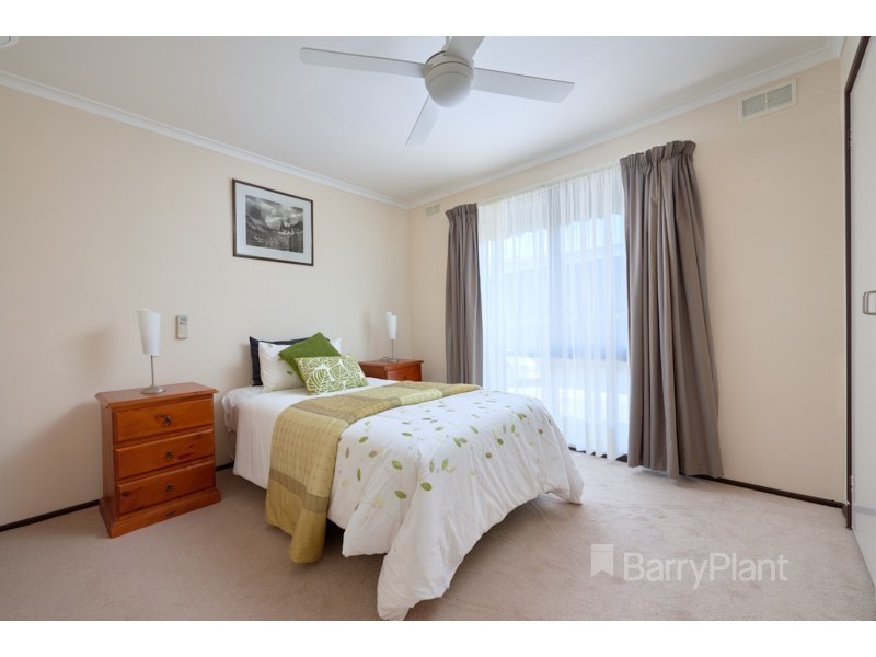 2/3 Rhoden Court, Dandenong North VIC 3175